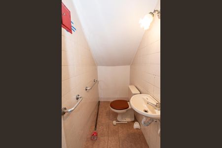 Casa à venda com 480m², 5 quartos e 2 vagasLavabo