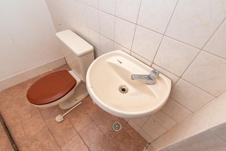 Casa à venda com 480m², 5 quartos e 2 vagasLavabo