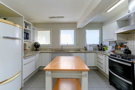 Casa à venda com 878m², 4 quartos e 8 vagasFoto 26