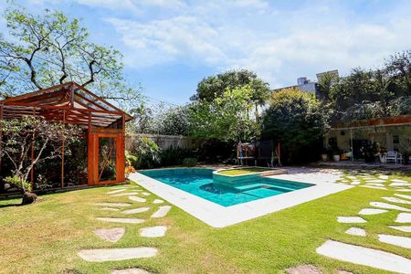 Casa à venda com 878m², 4 quartos e 8 vagasFoto 19