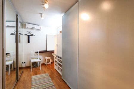 Casa à venda com 878m², 4 quartos e 8 vagasFoto 56