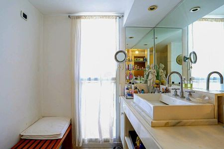 Casa à venda com 878m², 4 quartos e 8 vagasFoto 42