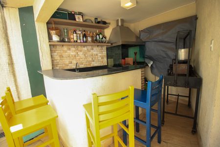 Casa à venda com 120m², 3 quartos e 1 vagaÁrea Gourmet