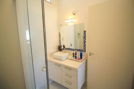 Casa à venda com 120m², 3 quartos e 1 vagaBanheiro