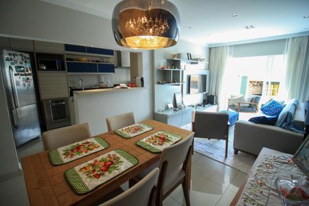 Casa à venda com 120m², 3 quartos e 1 vagaSala