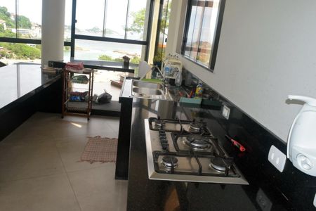 Casa de condomínio para alugar com 540m², 4 quartos e 4 vagas Casa de condomínio para alugar com 540m², 4 quartos e 4 vagasCozinha