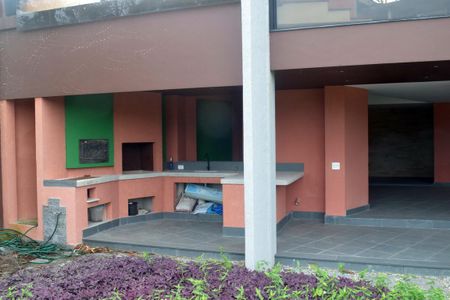 Casa de condomínio para alugar com 540m², 4 quartos e 4 vagas Casa de condomínio para alugar com 540m², 4 quartos e 4 vagasÁrea Externa