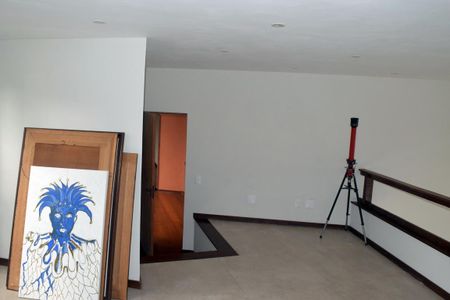 Casa de condomínio para alugar com 540m², 4 quartos e 4 vagas