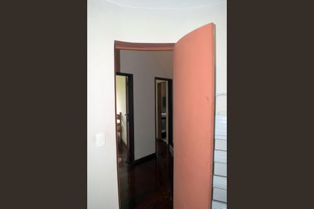 Casa de condomínio para alugar com 540m², 4 quartos e 4 vagas Casa de condomínio para alugar com 540m², 4 quartos e 4 vagasCorredor