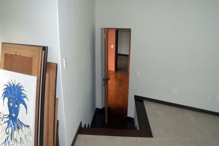 Casa de condomínio para alugar com 540m², 4 quartos e 4 vagas