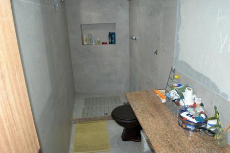 Casa de condomínio para alugar com 540m², 4 quartos e 4 vagas Casa de condomínio para alugar com 540m², 4 quartos e 4 vagasBanheiro