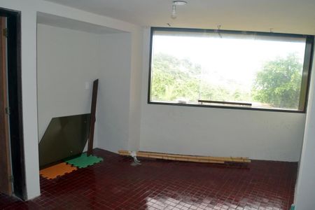 Casa de condomínio para alugar com 540m², 4 quartos e 4 vagas Casa de condomínio para alugar com 540m², 4 quartos e 4 vagasSala