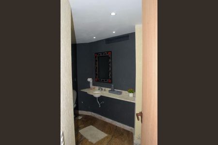 Casa de condomínio para alugar com 540m², 4 quartos e 4 vagas Casa de condomínio para alugar com 540m², 4 quartos e 4 vagasLavabo