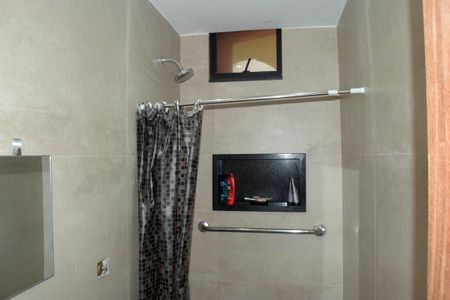 Casa de condomínio para alugar com 540m², 4 quartos e 4 vagas