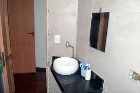 Casa de condomínio para alugar com 540m², 4 quartos e 4 vagas