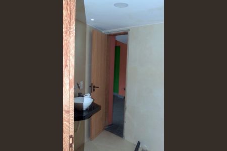 Casa de condomínio para alugar com 540m², 4 quartos e 4 vagas Casa de condomínio para alugar com 540m², 4 quartos e 4 vagasLavabo Área Externa