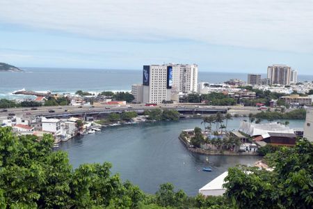 Casa de condomínio para alugar com 540m², 4 quartos e 4 vagas Casa de condomínio para alugar com 540m², 4 quartos e 4 vagasCobertura