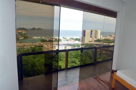 Casa de condomínio para alugar com 540m², 4 quartos e 4 vagas