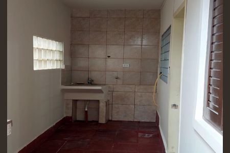 Casa à venda com 216m², 5 quartos e 3 vagas Casa à venda com 216m², 5 quartos e 3 vagasÁrea de Serviço