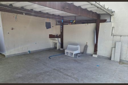 Casa à venda com 216m², 5 quartos e 3 vagas