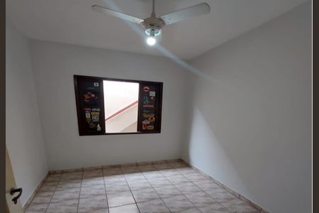 Casa à venda com 216m², 5 quartos e 3 vagas Casa à venda com 216m², 5 quartos e 3 vagasQuarto 1