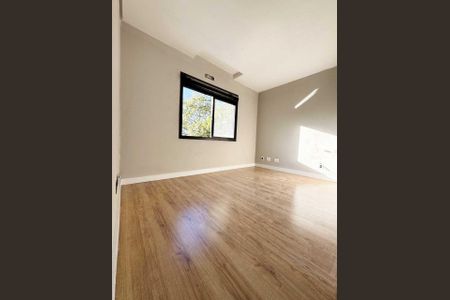 Casa de condomínio à venda com 167m², 3 quartos e 2 vagas Casa de condomínio à venda com 167m², 3 quartos e 2 vagasQuarto