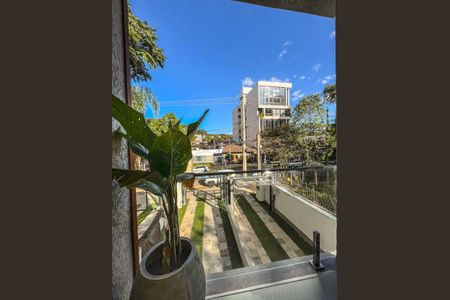 Casa de condomínio à venda com 167m², 3 quartos e 2 vagas