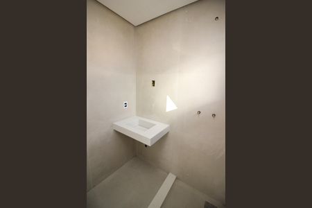 Casa de condomínio à venda com 167m², 3 quartos e 2 vagas Casa de condomínio à venda com 167m², 3 quartos e 2 vagasBanheiro da Suíte 1