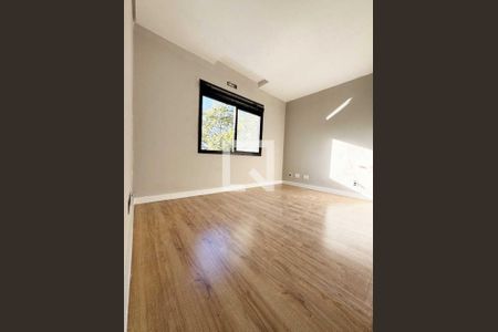 Casa de condomínio à venda com 167m², 4 quartos e 2 vagasSuíte 2