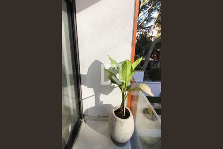 Casa de condomínio à venda com 167m², 3 quartos e 2 vagasSacada suíte 1