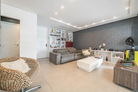 Apartamento à venda com 115m², 3 quartos e 2 vagas Apartamento à venda com 115m², 3 quartos e 2 vagasSala