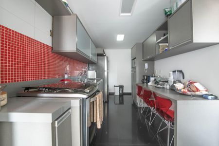 Apartamento à venda com 115m², 3 quartos e 2 vagas Apartamento à venda com 115m², 3 quartos e 2 vagasCozinha