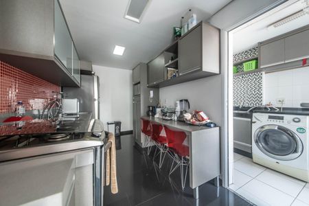 Apartamento à venda com 115m², 3 quartos e 2 vagas Apartamento à venda com 115m², 3 quartos e 2 vagasCozinha