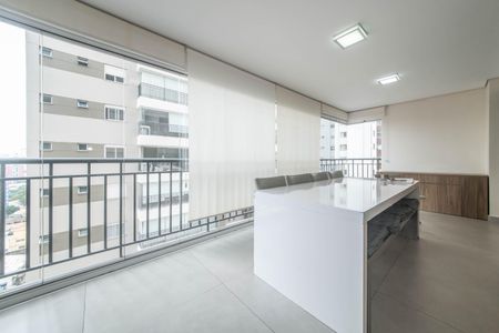Apartamento à venda com 115m², 3 quartos e 2 vagas Apartamento à venda com 115m², 3 quartos e 2 vagasVaranda