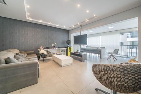Apartamento à venda com 115m², 3 quartos e 2 vagas Apartamento à venda com 115m², 3 quartos e 2 vagasSala