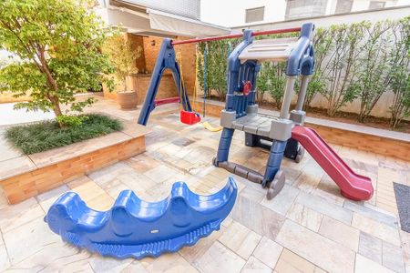 Apartamento à venda com 133m², 3 quartos e 3 vagasÁrea comum - Playground
