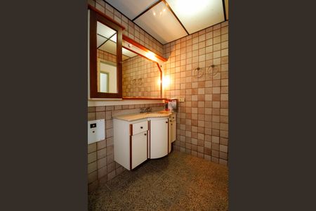 Apartamento à venda com 105m², 3 quartos e 1 vaga Apartamento à venda com 105m², 3 quartos e 1 vagaBanheiro da Suíte