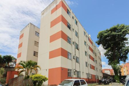 Apartamento à venda com 47m², 2 quartos e 1 vaga Apartamento à venda com 47m², 2 quartos e 1 vagaFachada