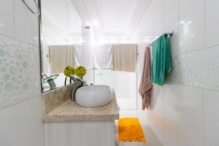 Casa para alugar com 295m², 3 quartos e 3 vagas Casa para alugar com 295m², 3 quartos e 3 vagasBanheiro Social