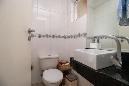 Casa para alugar com 295m², 3 quartos e 3 vagas Casa para alugar com 295m², 3 quartos e 3 vagasBanheiro de serviço