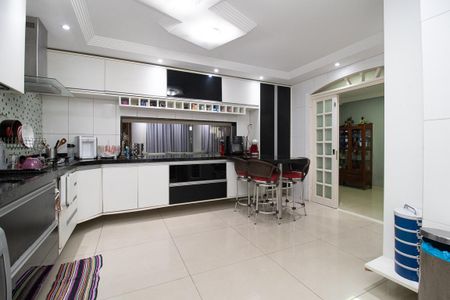 Casa para alugar com 295m², 3 quartos e 3 vagas Casa para alugar com 295m², 3 quartos e 3 vagasCozinha - Armários