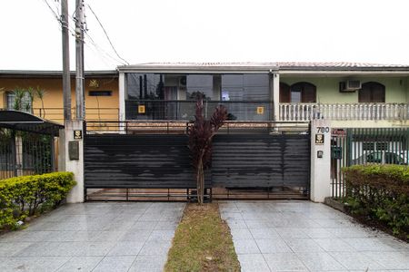 Casa para alugar com 295m², 3 quartos e 3 vagas Casa para alugar com 295m², 3 quartos e 3 vagasFachada