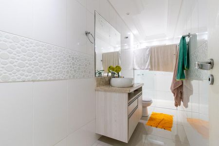 Casa para alugar com 295m², 3 quartos e 3 vagas Casa para alugar com 295m², 3 quartos e 3 vagasBanheiro Social