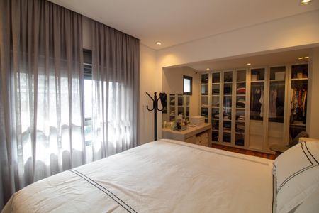 Apartamento à venda com 131m², 2 quartos e 3 vagasSuíte 2