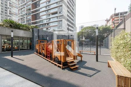 Apartamento à venda com 131m², 2 quartos e 3 vagasÁrea comum - Playground