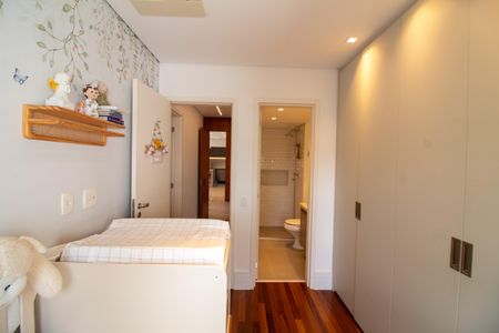 Apartamento à venda com 131m², 2 quartos e 3 vagasSuíte 1