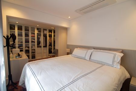 Apartamento à venda com 131m², 2 quartos e 3 vagasSuíte 2