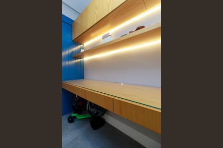 Apartamento à venda com 135m², 3 quartos e 2 vagasEscritório