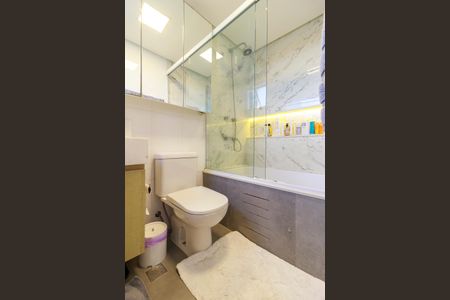 Apartamento à venda com 135m², 3 quartos e 2 vagasSuíte 2 Banheiro