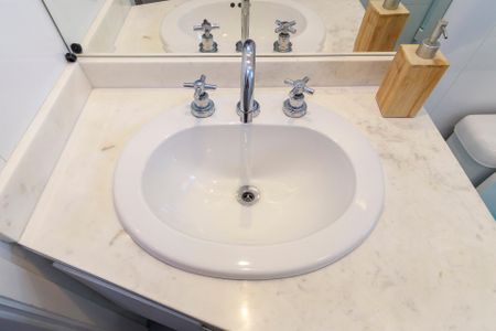 Apartamento à venda com 135m², 3 quartos e 2 vagasSuíte 1 Banheiro